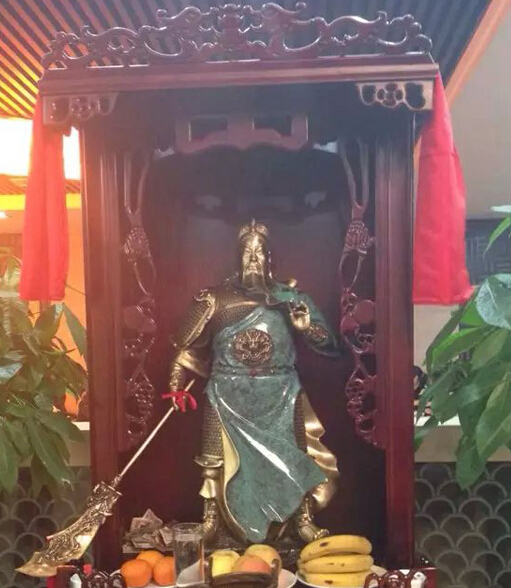 青铜关公摆放禁忌