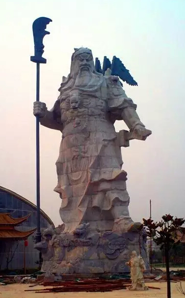 许昌三国圆博园的九龙关公
