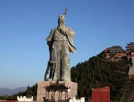 河南关公像